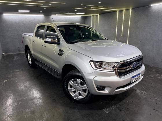 FORD RANGER 3.2 XLT 4X4 CD 20V DIESEL 4P AUTOMÁTICO FORD RANGER 3.2 XLT 4X4 CD 20V DIESEL 4P AUTOMÁTICO